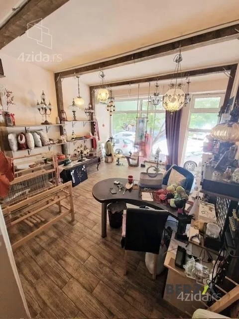 Poslovni prostor | 4zida