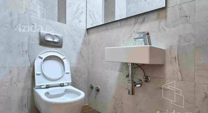 Četvoroiposoban stan | 4zida