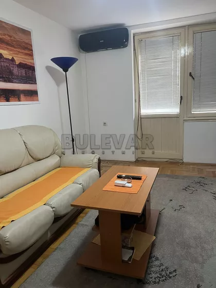 Velikotrnavska | 4zida.rs