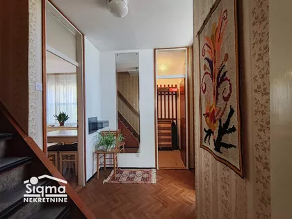 Karađorđev Trg | 4zida.rs