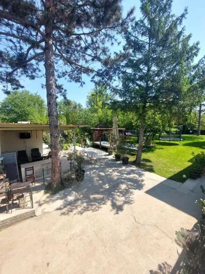 ZIVANA NIKOLICA | 4zida.rs