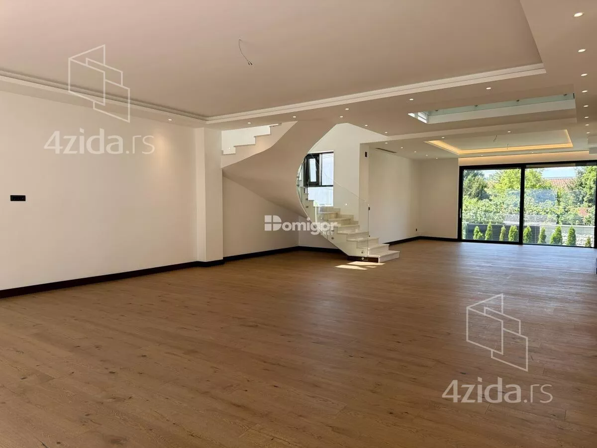 Kuća | 4zida