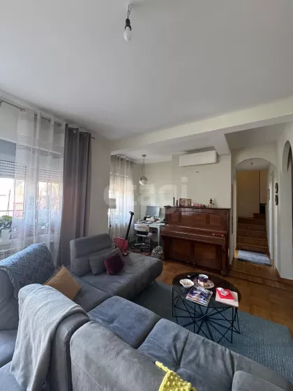 Sazonova | 4zida.rs
