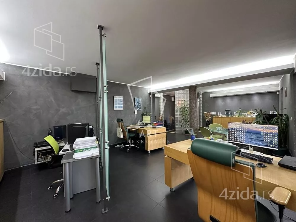 Poslovni prostor | 4zida