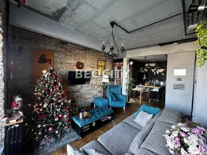 Penthouse,terasa 60m2 | 4zida.rs