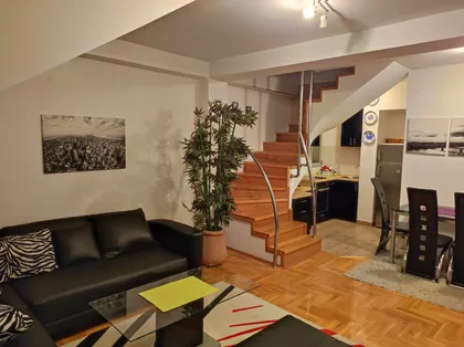 Trg Republike | 4zida.rs