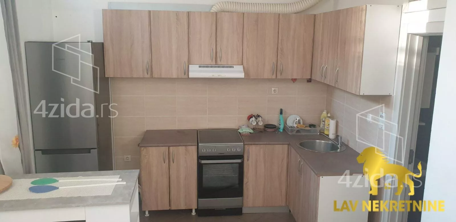 Jednoiposoban stan | 4zida