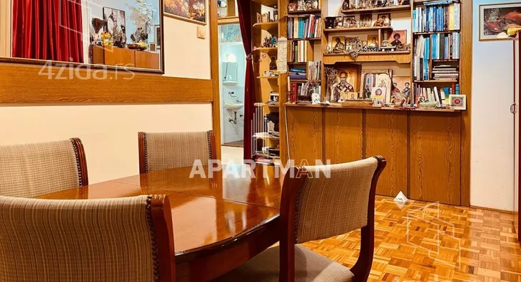 Troiposoban stan | 4zida