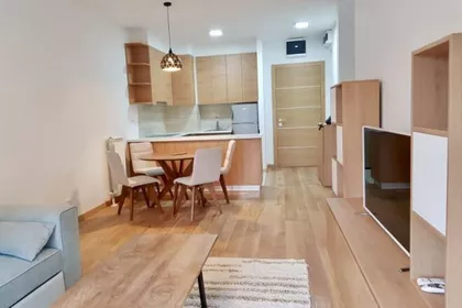 Tadije Sondermajera | 4zida.rs