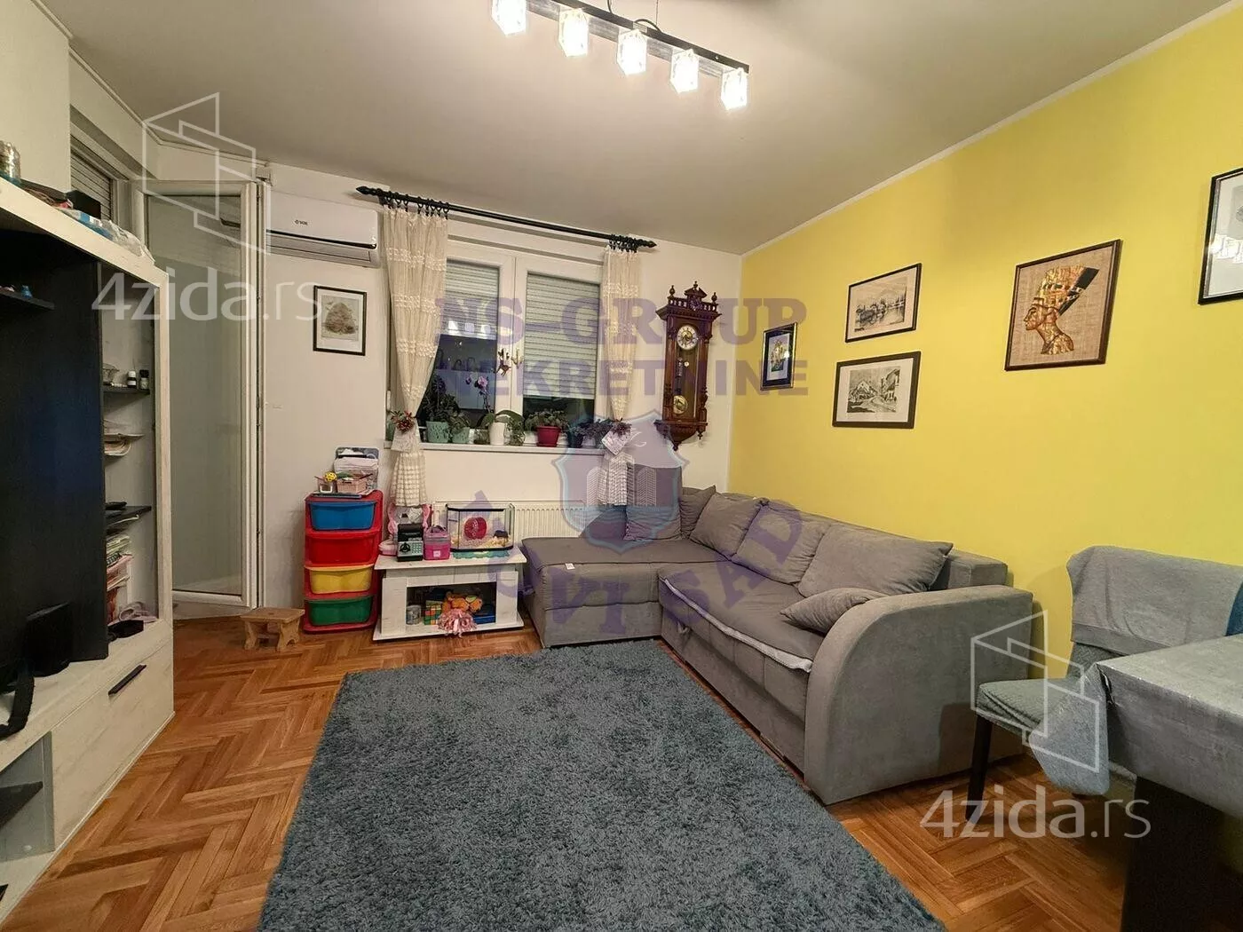 Jednoiposoban stan | 4zida