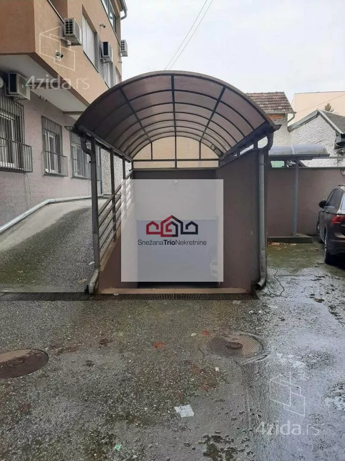 Garaža/Parking | 4zida