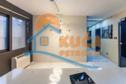 Obrenovićeva | 4zida.rs