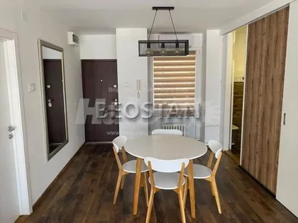 Bulevar Milutina Milankovića | 4zida.rs