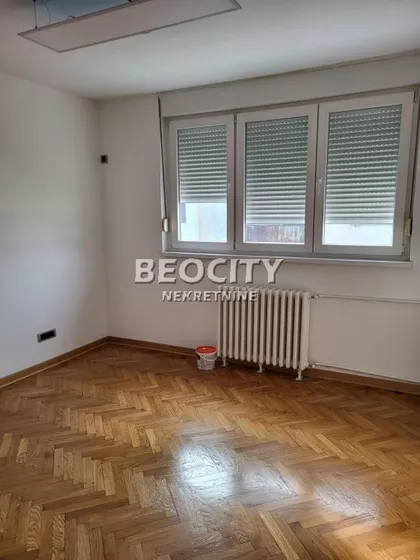 Pariske komune | 4zida.rs