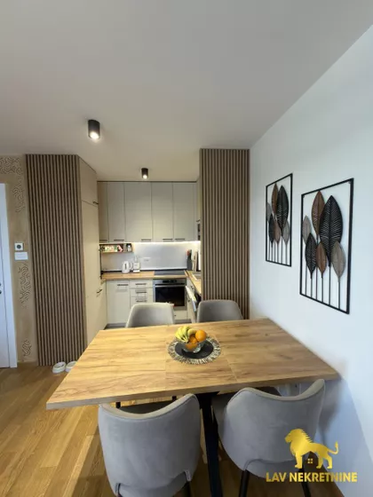 HADŽI RUVIMOVA | 4zida.rs