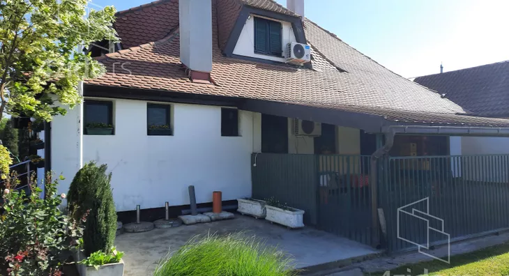 Ugostiteljski objekat | 4zida