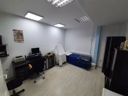 Karađorđeva 3 | 4zida.rs