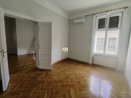 Cara Uroša | 4zida.rs