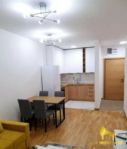 RUMENAČKI PUT | 4zida.rs