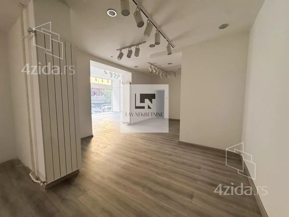 Lokal | 4zida