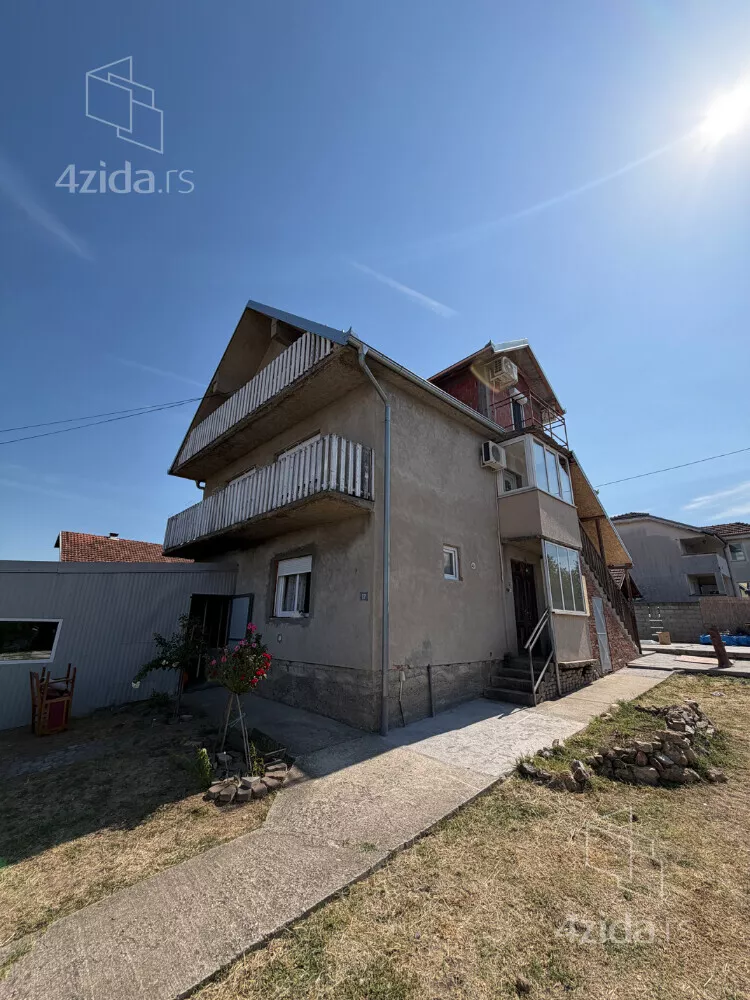 3-etažna kuća | 4zida