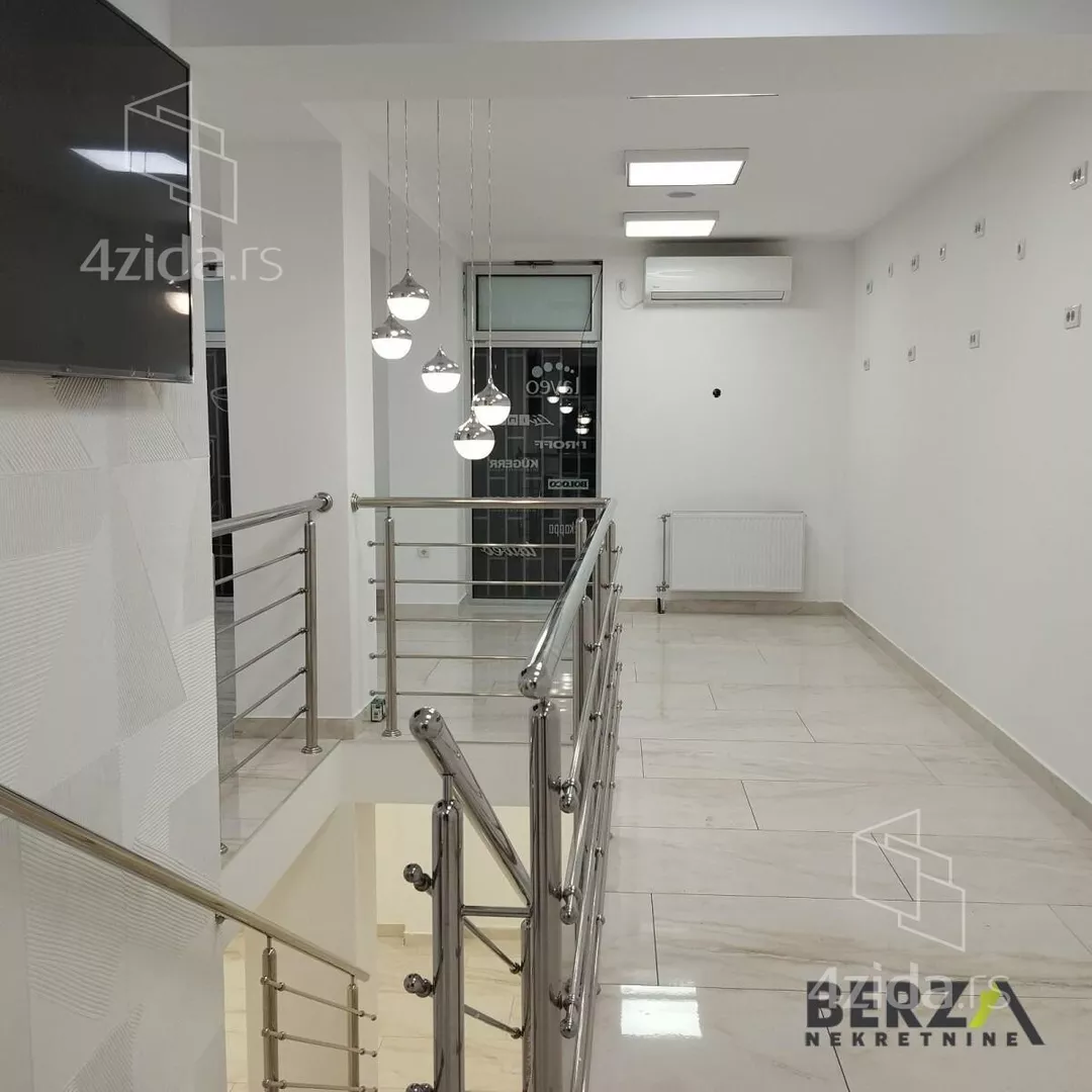 Lokal | 4zida