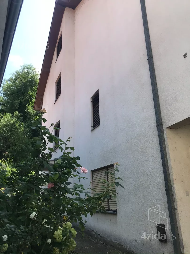 3-etažna kuća | 4zida