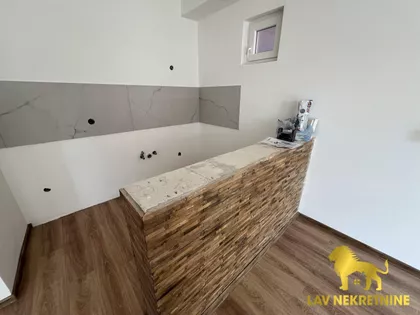 LJUBICE RAVASI | 4zida.rs