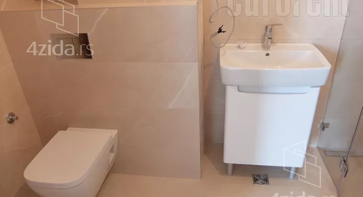 Četvoroiposoban stan | 4zida