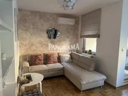 Miodraga Živanova | 4zida.rs