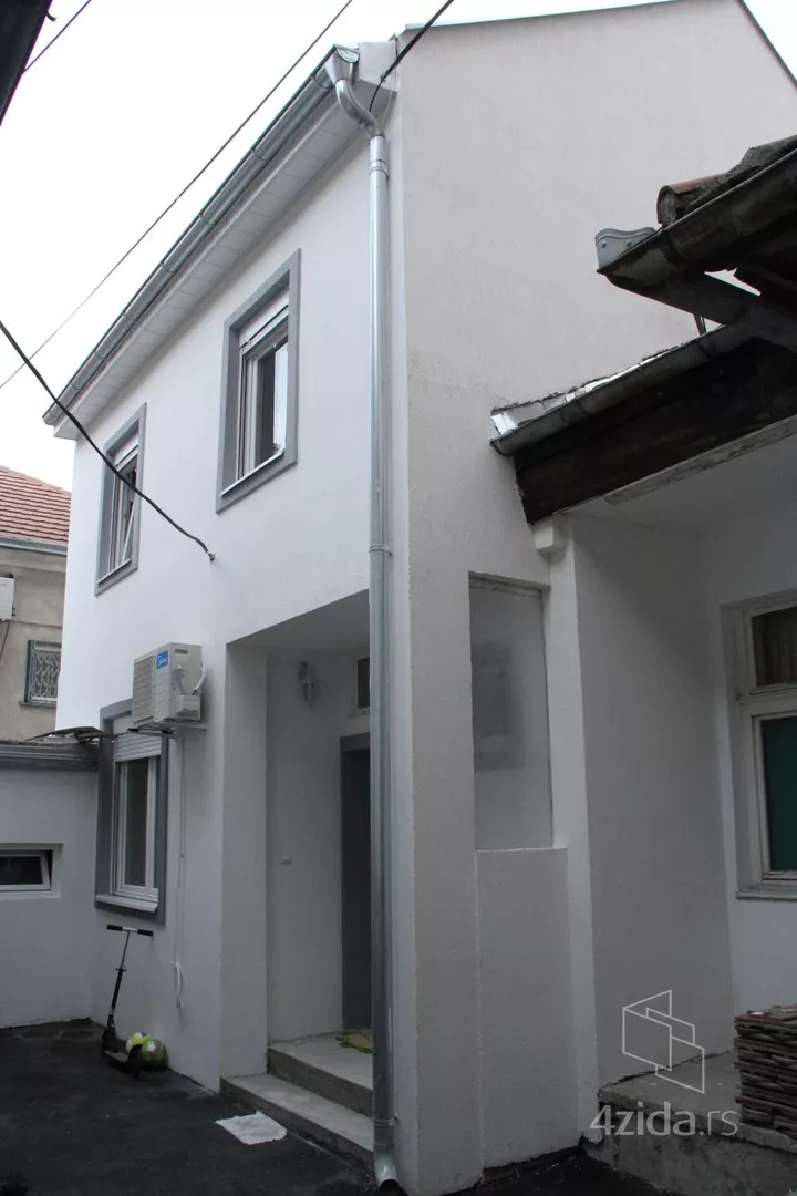 4-etažna kuća | 4zida