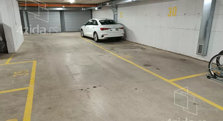 Garaža | 4zida