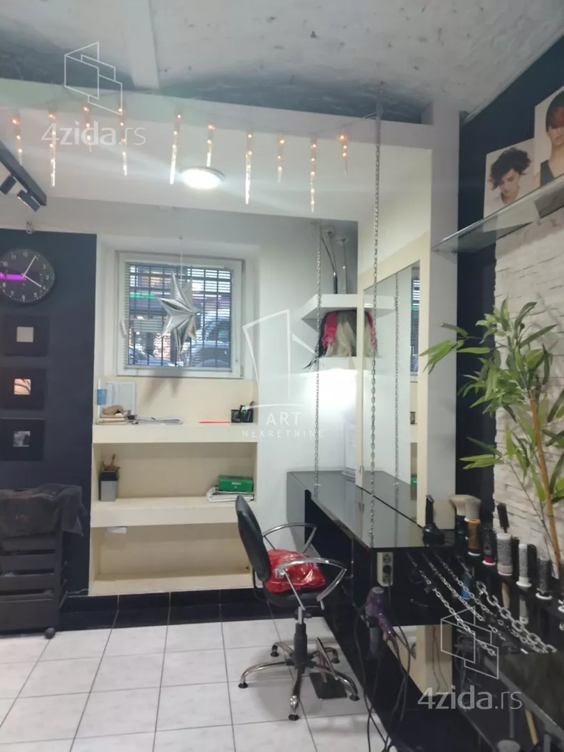 Poslovni prostor | 4zida