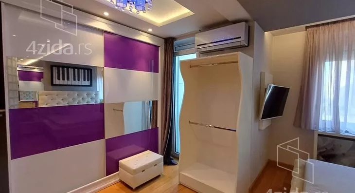 Petosoban stan | 4zida