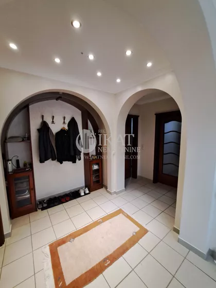 Novi Banovci | 4zida.rs