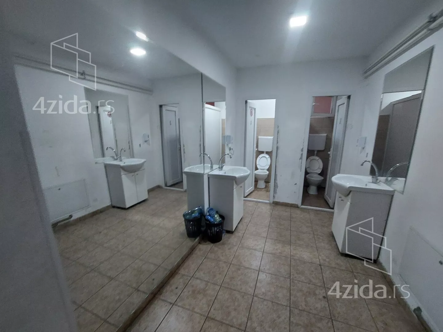 Lokal | 4zida