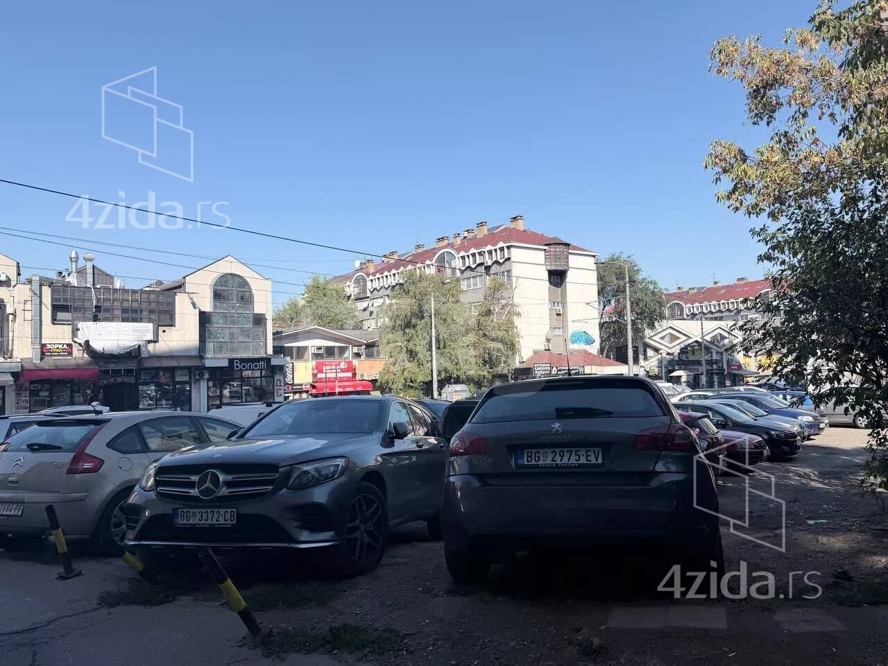 Lokal | 4zida