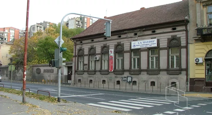 Poslovna zgrada | 4zida