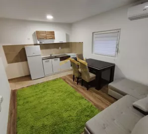 Adice, Gradske lokacije, Novi Sad, 2.5 stan | 4zida.rs