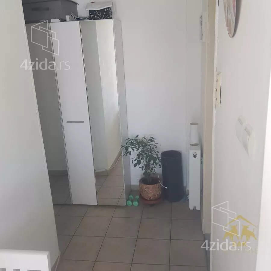 Garsonjera | 4zida