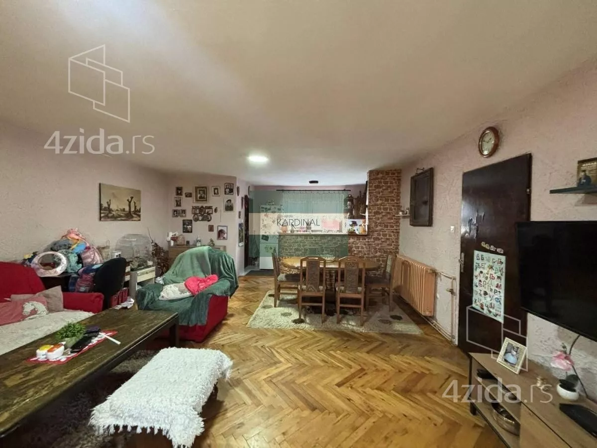 Kuća | 4zida