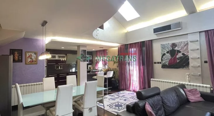 Šestosoban stan | 4zida