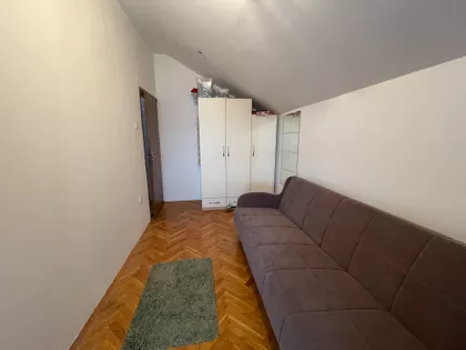 Ustanička 3 | 4zida.rs