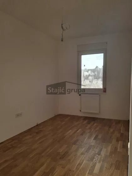 Cara Dušana | 4zida.rs