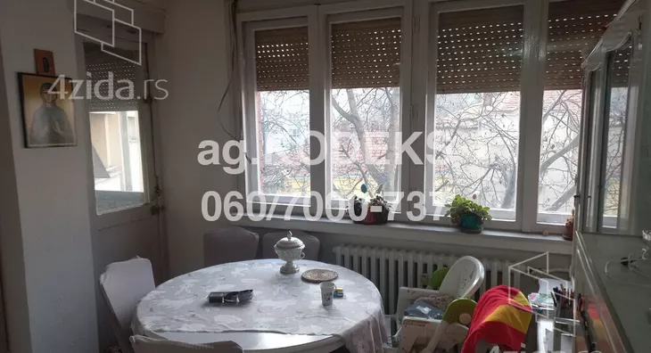 Troiposoban stan | 4zida