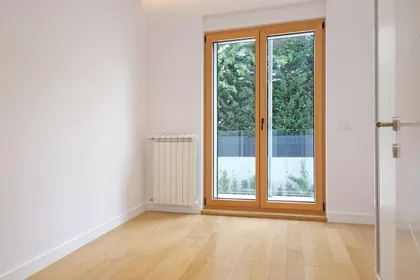 Miće Orlovića | 4zida.rs