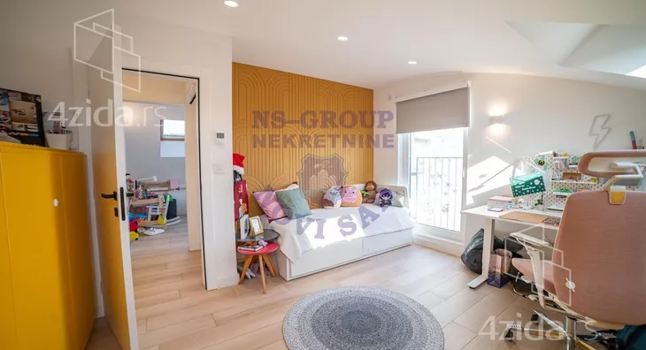 Petosoban stan | 4zida