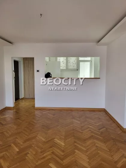 Pariske komune | 4zida.rs