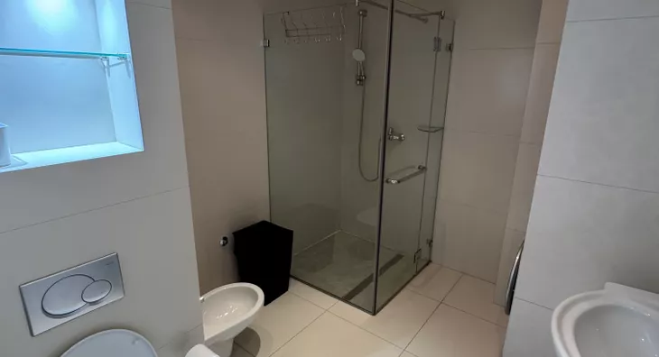 Četvoroiposoban stan | 4zida