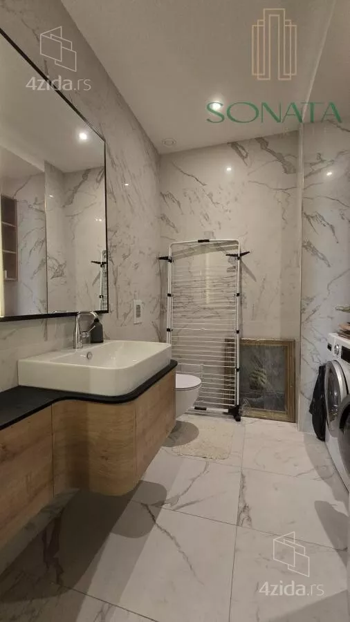 Petosoban stan | 4zida